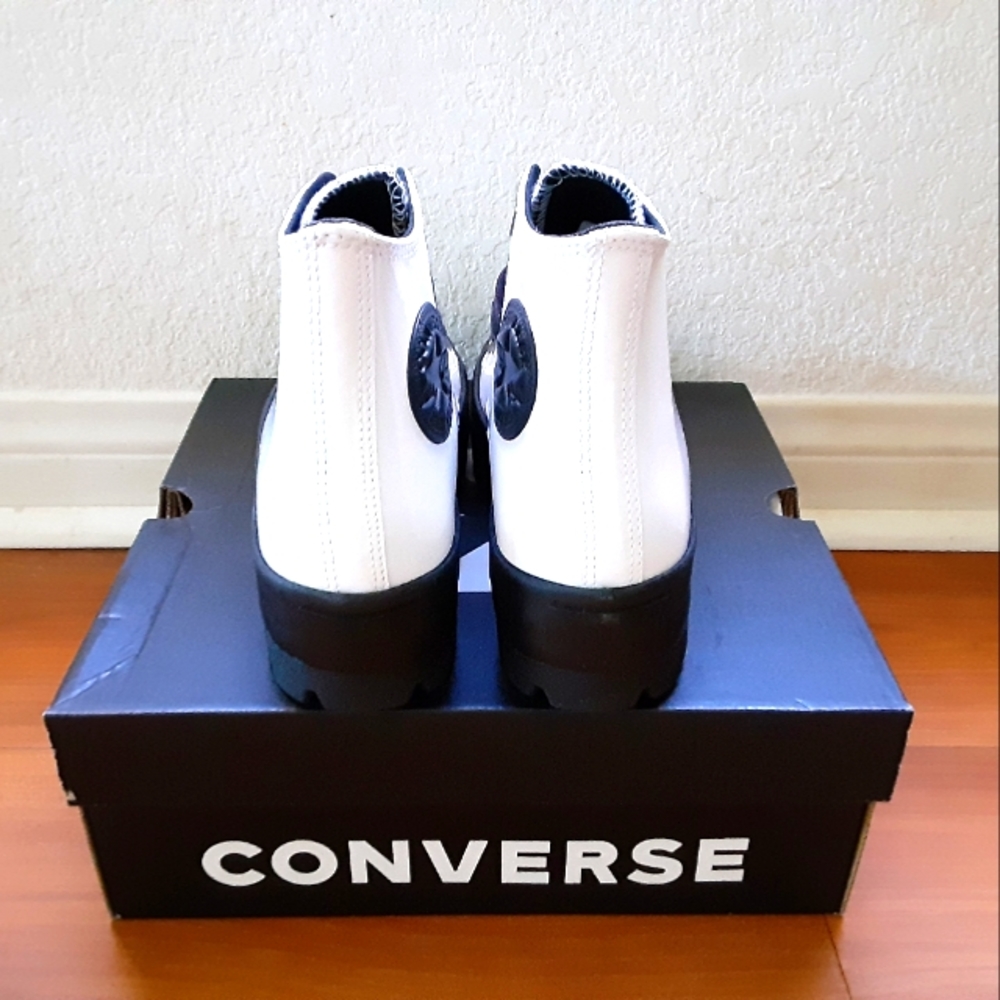 Converse - Picture 4 of 4